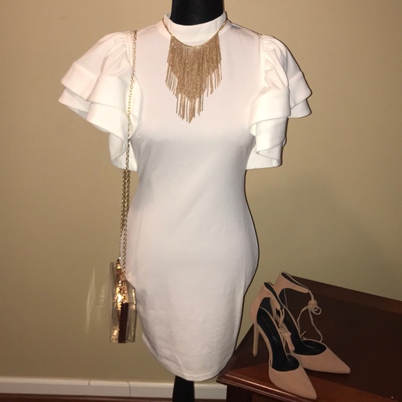 Xtaren Dresses & Skirts - Ruffle Sleeve White Shift Dress Size:M